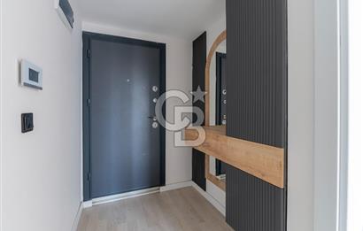 Muradiye Rainbow Life AVM'de Eşyalı 1+1 Kiralık Ofis
