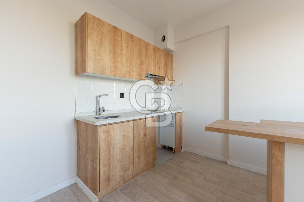 Muradiye Rainbow Life AVM'de 66 m² Satılık 1+1 Modern Ofis
