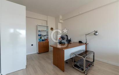 Muradiye Rainbow Life AVM'de Eşyalı 1+1 Kiralık Ofis