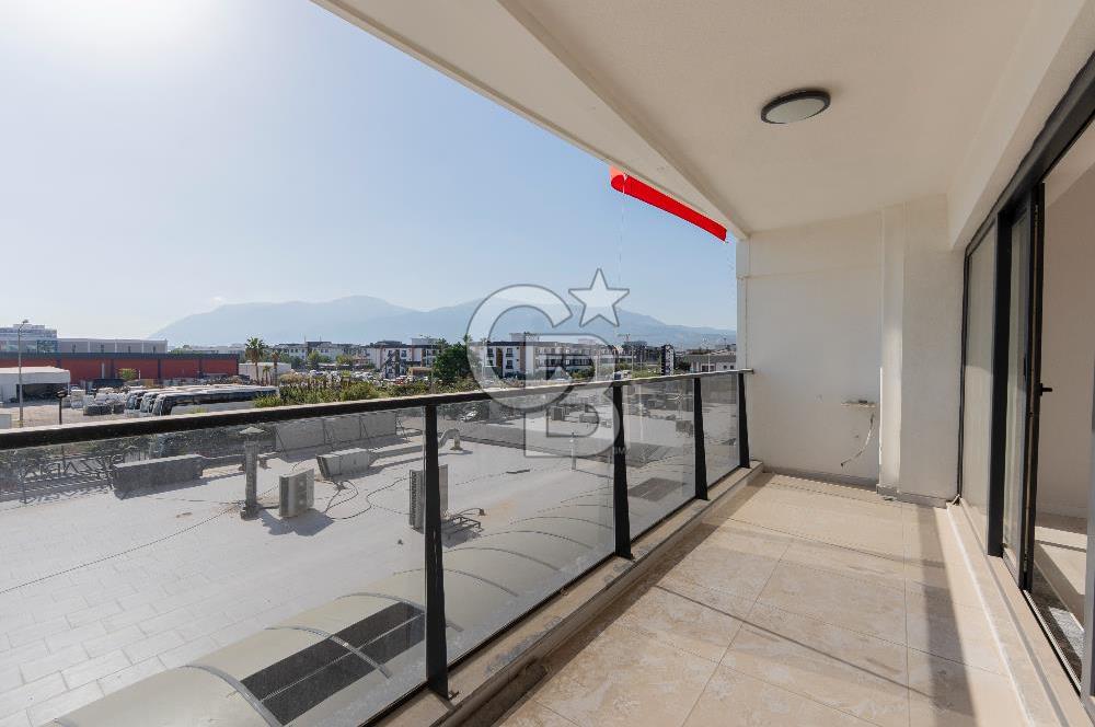 Muradiye Rainbow Life AVM'de 66 m² Satılık 1+1 Modern Ofis