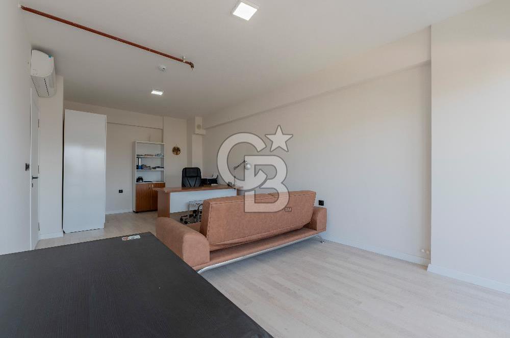 Muradiye Rainbow Life AVM'de 64 m² Satılık 1+1 Modern Ofis