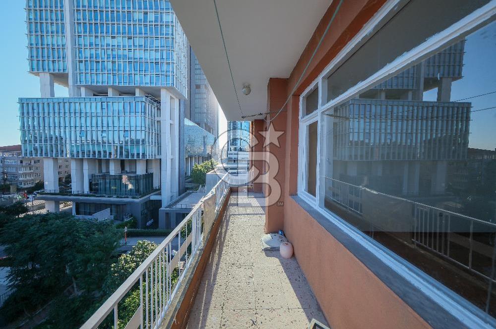 Şişli Mecidiyeköy Torun Center Yanı Önü Açık Kiralık 3+1 Ara Kat