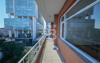 Şişli Mecidiyeköy Torun Center Yanı Önü Açık Kiralık 3+1 Ara Kat
