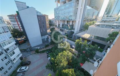 Şişli Mecidiyeköy Torun Center Yanı Önü Açık Kiralık 3+1 Ara Kat