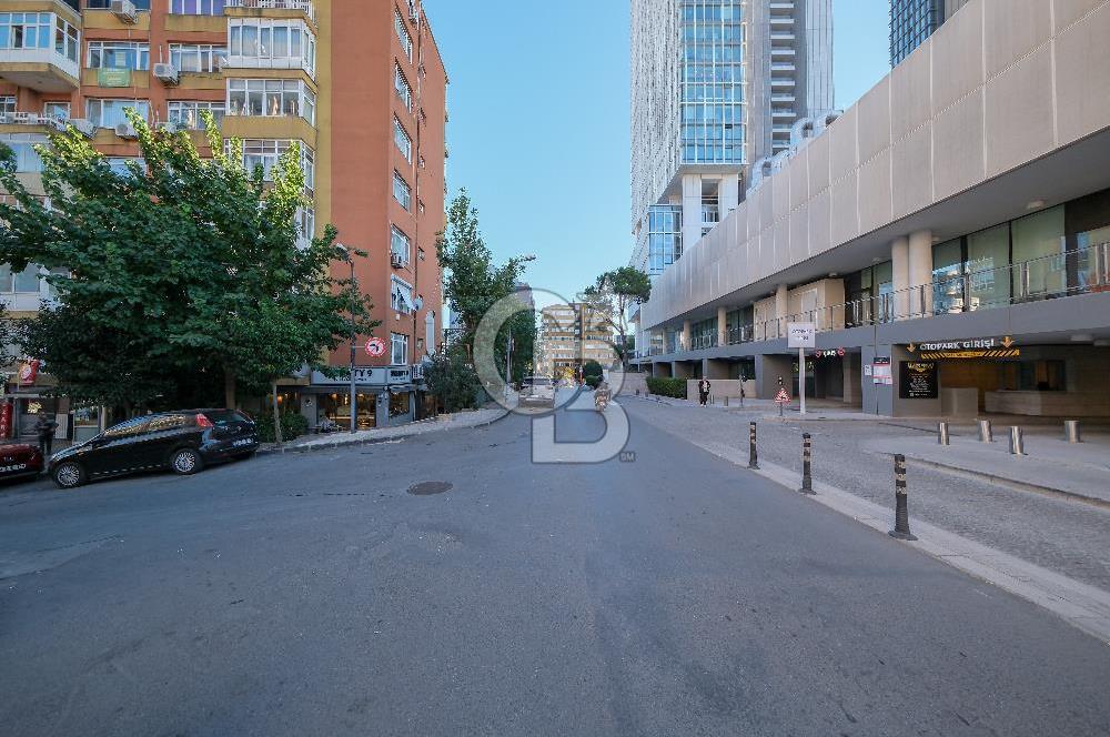 Şişli Mecidiyeköy Torun Center Yanı Önü Açık Kiralık 3+1 Ara Kat