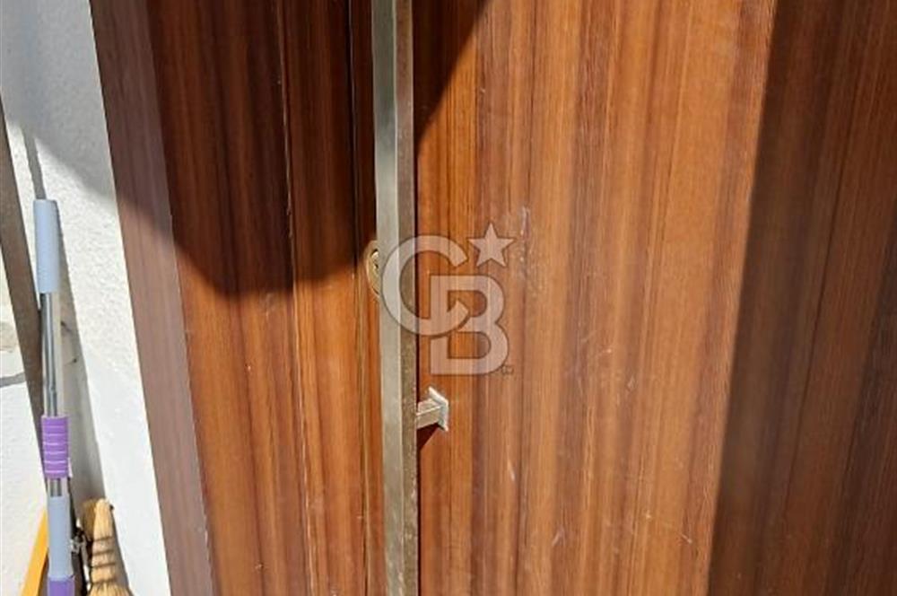 Urla, Atatürk Mahallesinde Eşyalı Kiralık 3+1 Daire