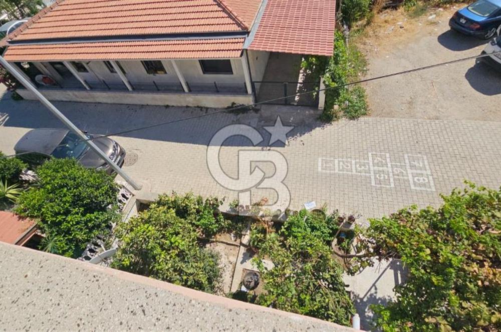 Urla, Atatürk Mahallesinde Eşyalı Kiralık 3+1 Daire