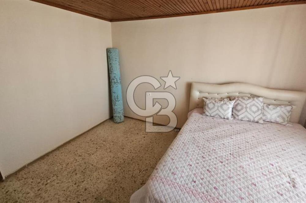 Urla, Atatürk Mahallesinde Eşyalı Kiralık 3+1 Daire