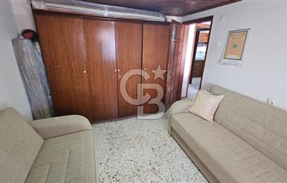 Urla, Atatürk Mahallesinde Eşyalı Kiralık 3+1 Daire