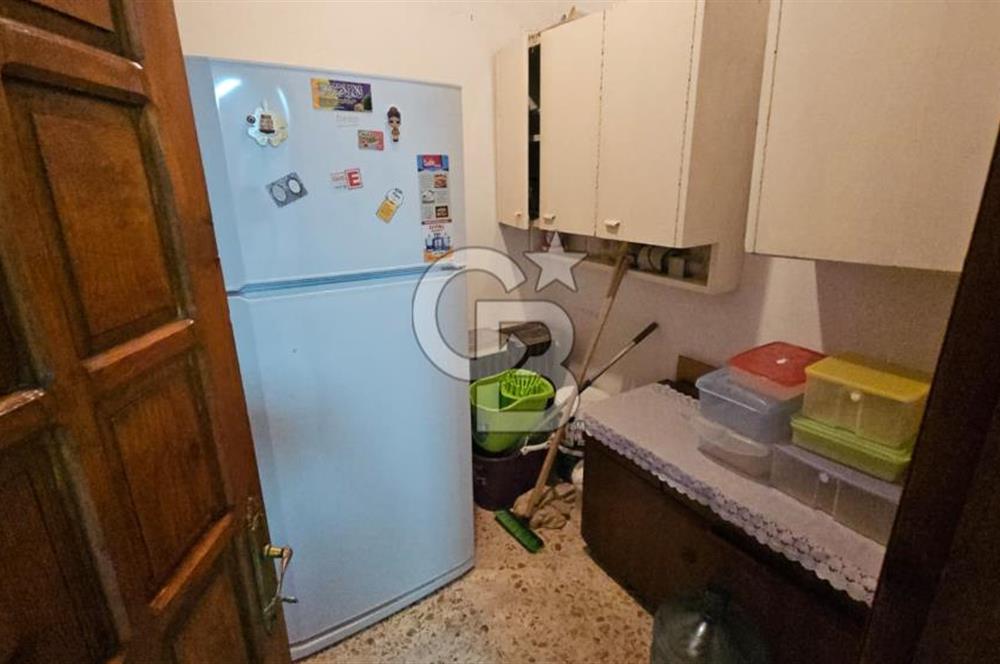 Urla, Atatürk Mahallesinde Eşyalı Kiralık 3+1 Daire