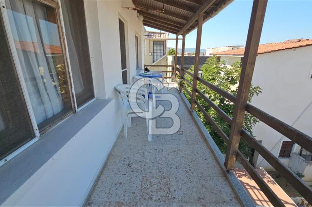 Urla, Atatürk Mahallesinde Eşyalı Kiralık 3+1 Daire