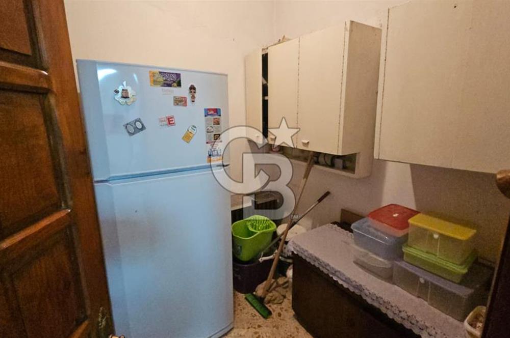 Urla, Atatürk Mahallesinde Eşyalı Kiralık 3+1 Daire