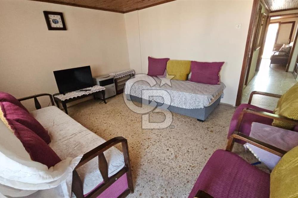 Urla, Atatürk Mahallesinde Eşyalı Kiralık 3+1 Daire