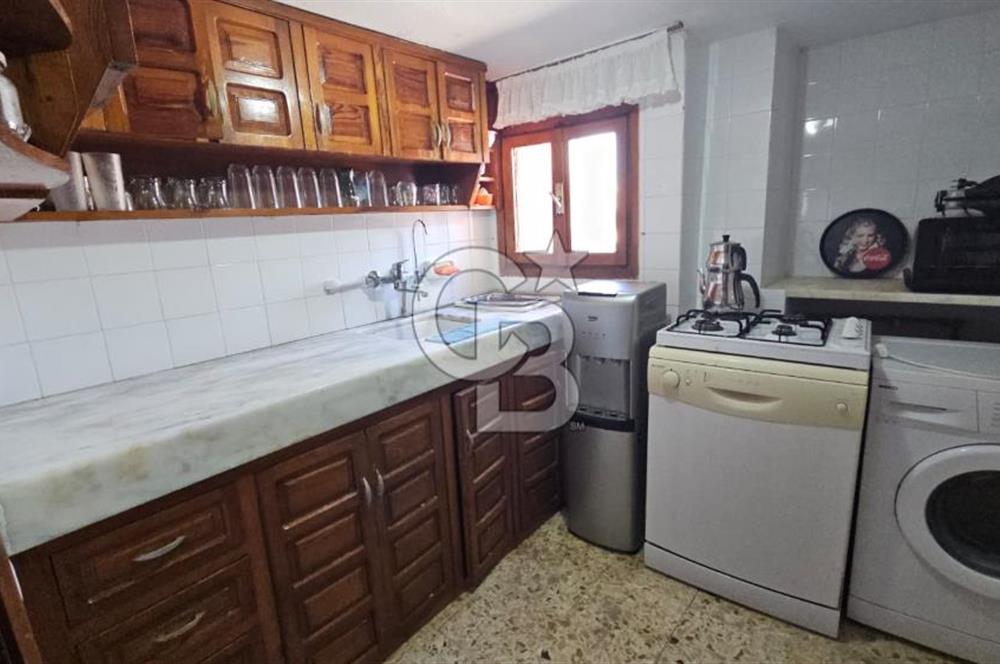 Urla, Atatürk Mahallesinde Eşyalı Kiralık 3+1 Daire