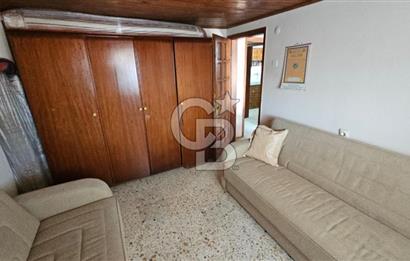 Urla, Atatürk Mahallesinde Eşyalı Kiralık 3+1 Daire
