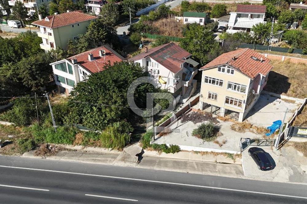 BÜYÜKÇEKMECE KUMBURGAZ E5 CEPHE 341 M² ARSA