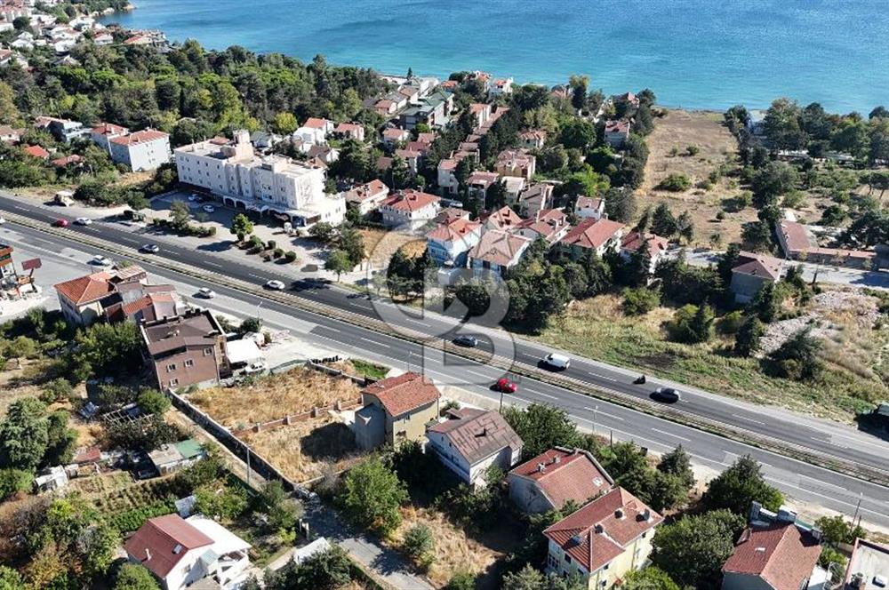 BÜYÜKÇEKMECE KUMBURGAZ E5 CEPHE 341 M² ARSA