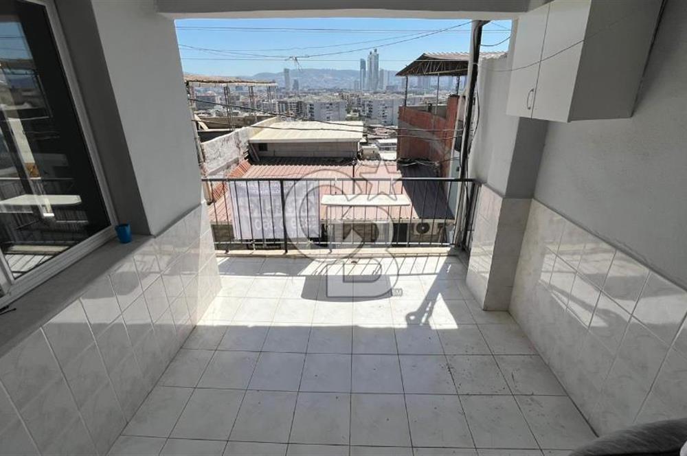 İZMİR BAYRAKLI ÇİÇEK MAHALLESİ DENİZ MANZARALI KİRALIK DAİRE