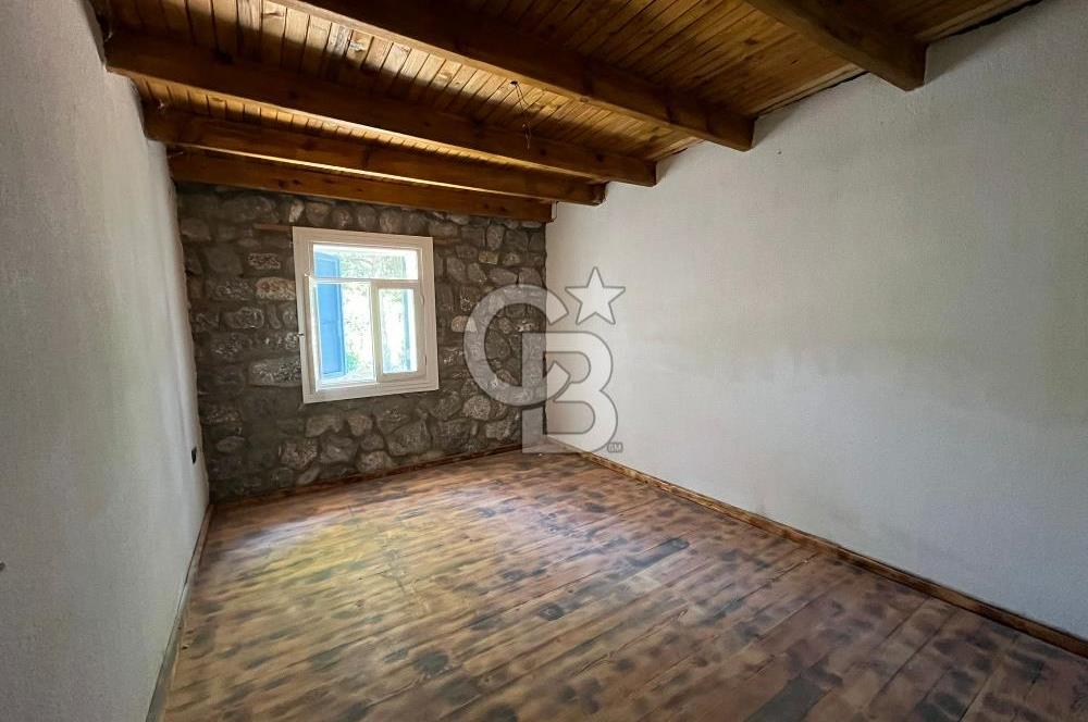 KÖYCEĞİZ EKİNCİK KOYU'NDA 1.300M² ARSA İÇİNDE TAŞ EV