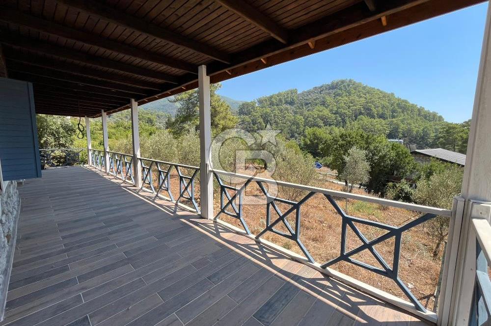 KÖYCEĞİZ EKİNCİK KOYU'NDA 1.300M² ARSA İÇİNDE TAŞ EV