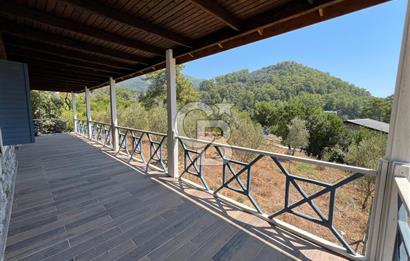 KÖYCEĞİZ EKİNCİK KOYU'NDA 1.300M² ARSA İÇİNDE TAŞ EV