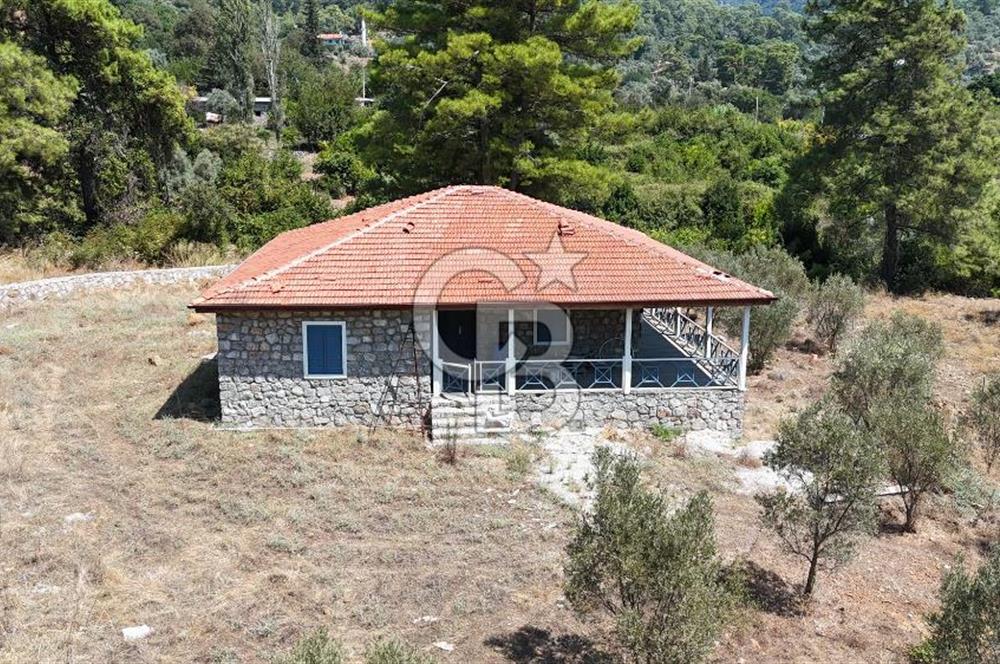 KÖYCEĞİZ EKİNCİK KOYU'NDA 1.300M² ARSA İÇİNDE TAŞ EV