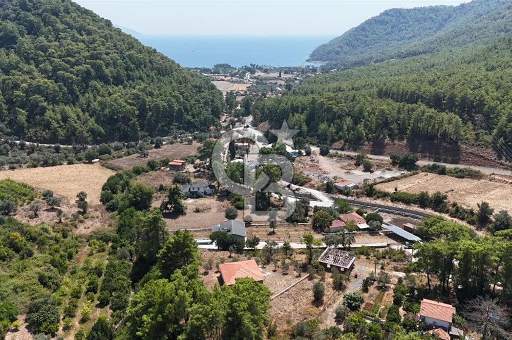 KÖYCEĞİZ EKİNCİK KOYU'NDA 1.300M² ARSA İÇİNDE TAŞ EV