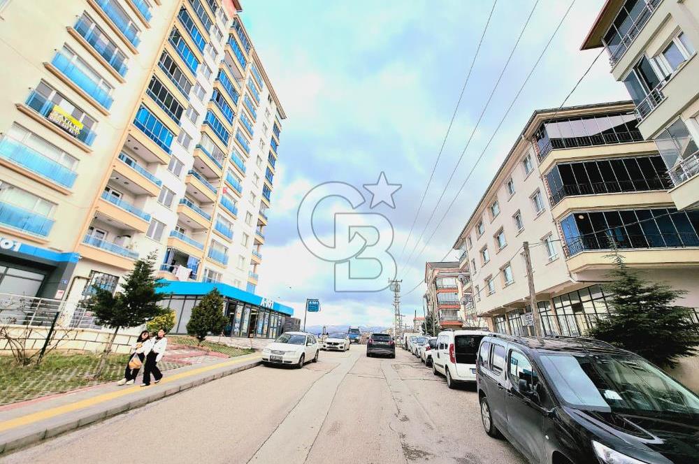 ÜREĞİL MİLLET BAHÇESİ YAKINI 260 M2 DEPOLU GENİŞ CEPHE DÜKKAN
