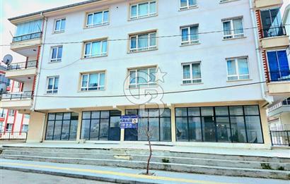 ÜREĞİL MİLLET BAHÇESİ YAKINI 260 M2 DEPOLU GENİŞ CEPHE DÜKKAN
