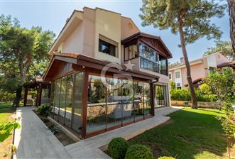 Güzelbahçe Yelki Mh Site İçerisinde Doğayla İç İçe Satılık Villa - 1 - 371111
