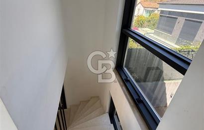 MÜSTAKİL HAVUZLU  4 CEPHELİ 225 m² LÜKS VİLLA