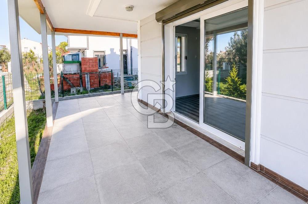 Ayvalık Altınova'da Müstakil Bahçeli 3+1 Kiralık Villa