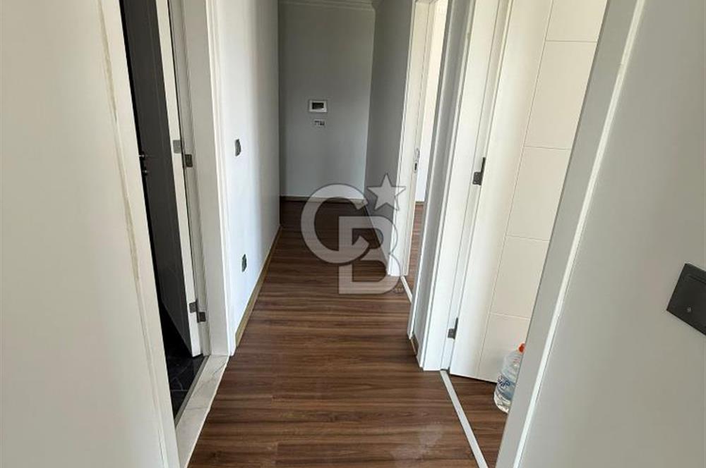 MİA PORTTA EMİN EVE UYGUN HAVALİMANINA YAKIN, 2+1 SATILIK