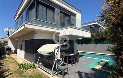 MÜSTAKİL HAVUZLU  4 CEPHELİ 225 m² LÜKS VİLLA