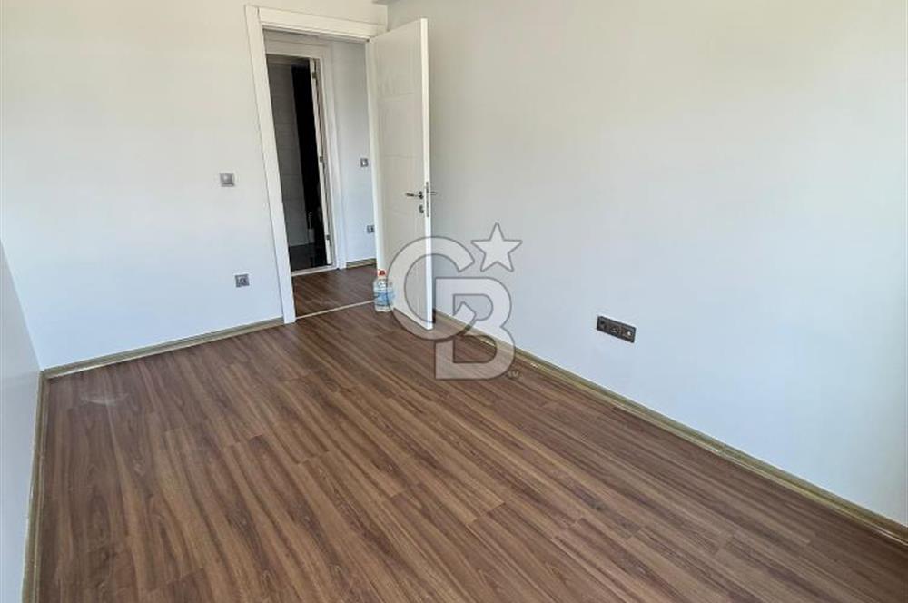 MİA PORTTA EMİN EVE UYGUN HAVALİMANINA YAKIN, 2+1 SATILIK