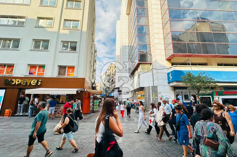 Karşıyaka Çarşı’da İskeleye 3 DK | Eşyalı 1+0 Stüdyo | 35 m²