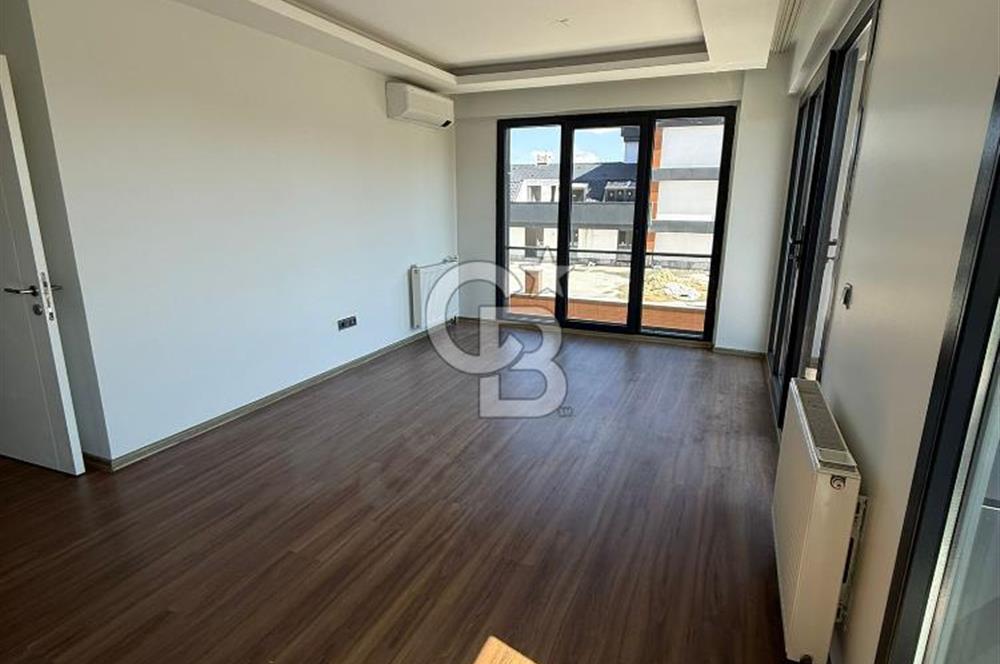 MİA PORTTA EMİN EVE UYGUN HAVALİMANINA YAKIN, 2+1 SATILIK