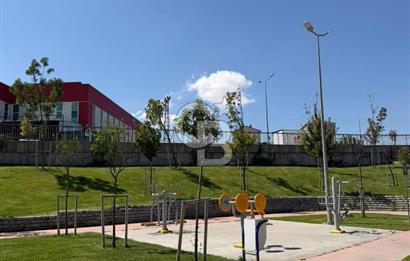 MİA PORTTA EMİN EVE UYGUN HAVALİMANINA YAKIN, 2+1 SATILIK