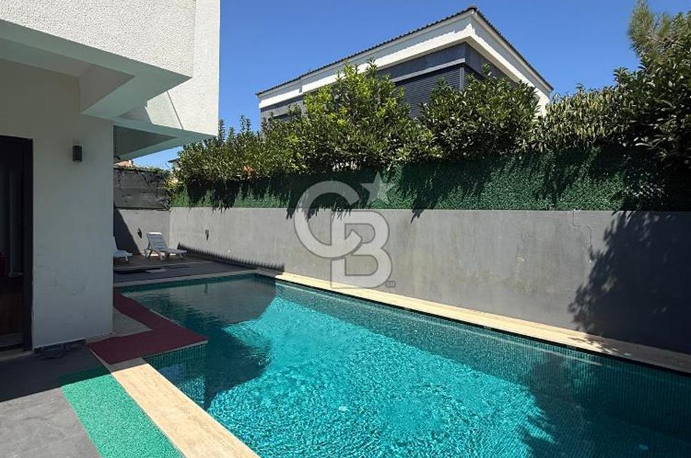 MÜSTAKİL HAVUZLU  4 CEPHELİ 225 m² LÜKS VİLLA