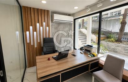 BAĞDAT CADDESİ'NDE 1. BİNADA , KÖŞE KONUMLU ,ÖN KULLANIMLI 75M2