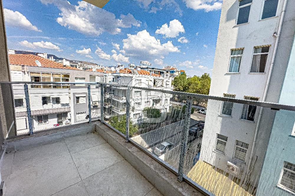 Çiğli Ataşehir'de Satılık 5+1 Ters Dubleks Teraslı Sıfır Daire