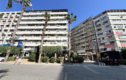 Konak Kemeraltı'nda Satılık Merkezi Sistemli Restoran