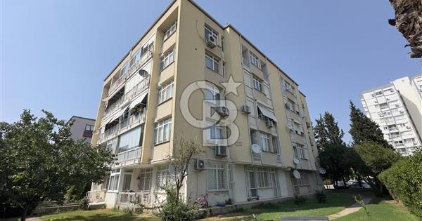 Bostanlı Merkezi Konumda Kiralı 3+1 Daire - 371112
