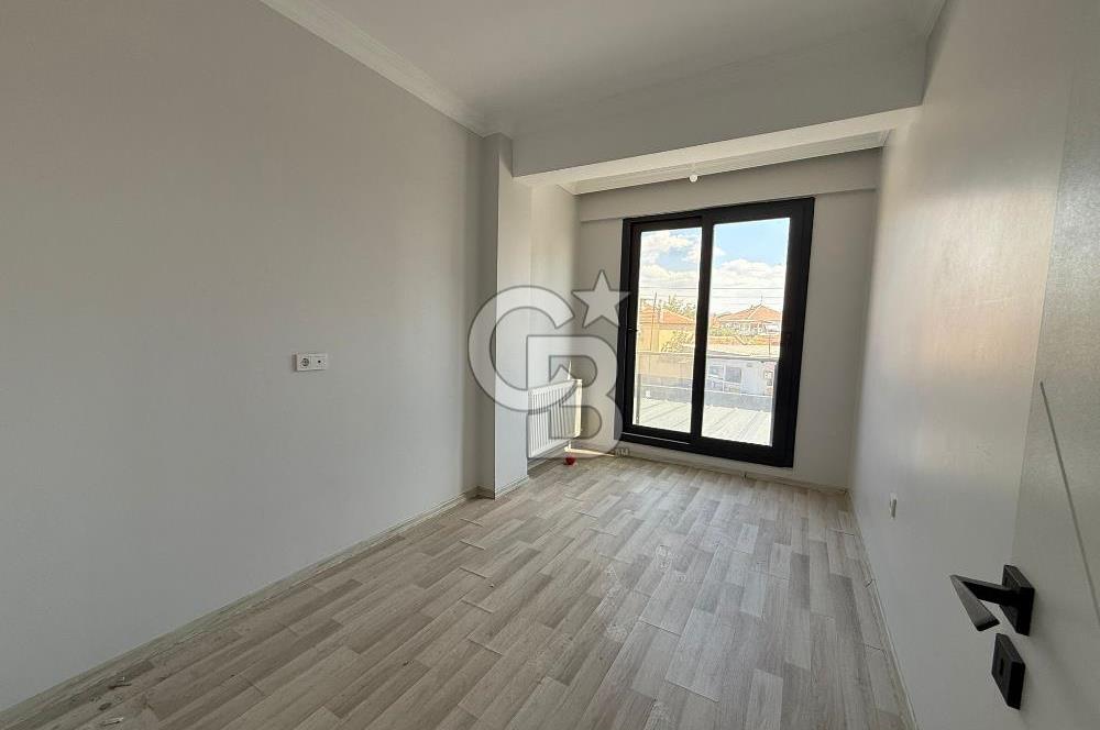 HELVACIDA SATILIK 2+1 KAPALI MUTFAK EBEVYN BANYOLU DAİRE