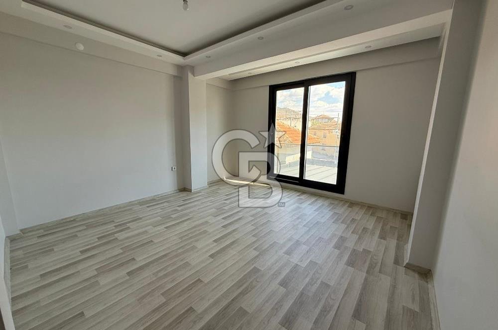HELVACIDA SATILIK 2+1 KAPALI MUTFAK EBEVYN BANYOLU DAİRE