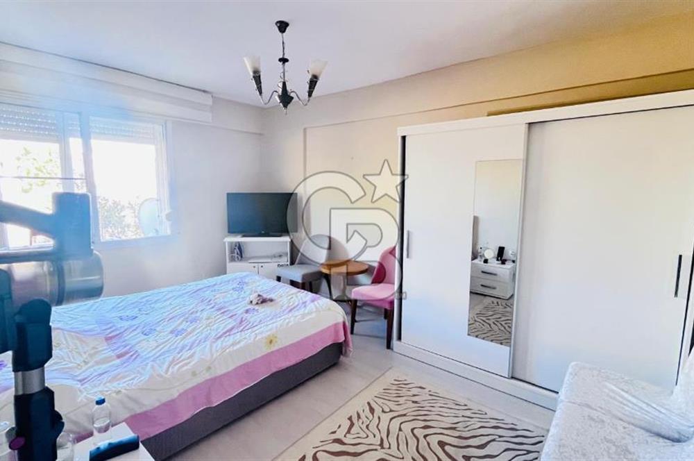 Denize 500 Metre....Doğa manzaralı 2+1 Çift Cepheli Daire.