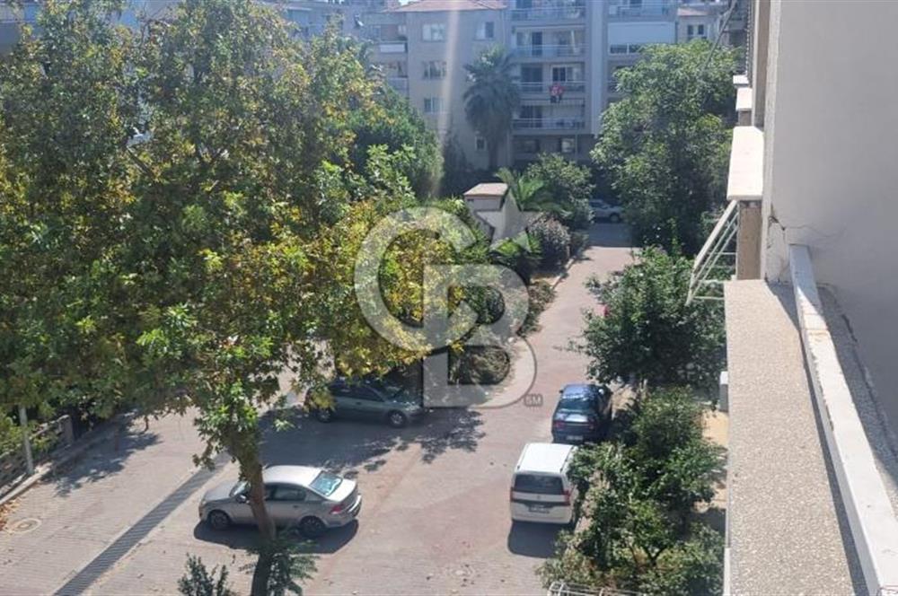 İZMİR KARŞIYAKA BOSTANLI'DA 3+1 SATLIK DAİRE