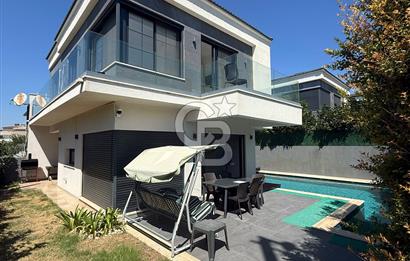 MÜSTAKİL HAVUZLU  4 CEPHELİ 225 m² LÜKS VİLLA
