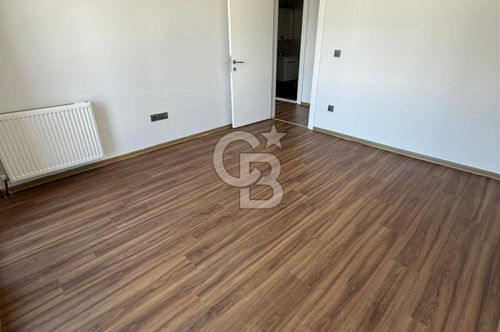 MİA PORTTA EMİN EVE UYGUN HAVALİMANINA YAKIN, 2+1 SATILIK