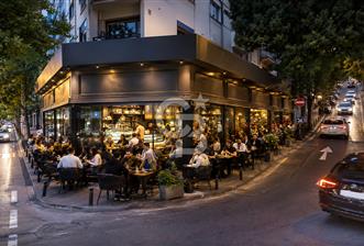 Bornova Küçükpark’ta Hazır ve Kârlı Kahve & Tatlı İşletmesi - 1 - 371141